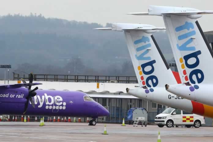 2EN-AVIONES FLYBE EN PLATAFORMA