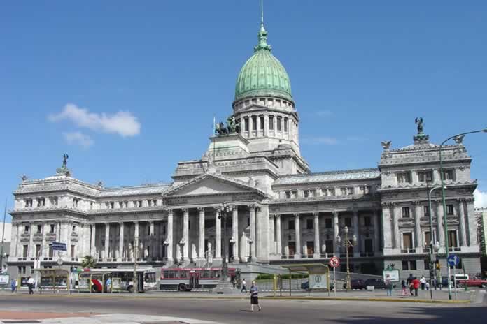 44P-EL CONGRESO VUELVE A SER UNA ESCRIBANÍA