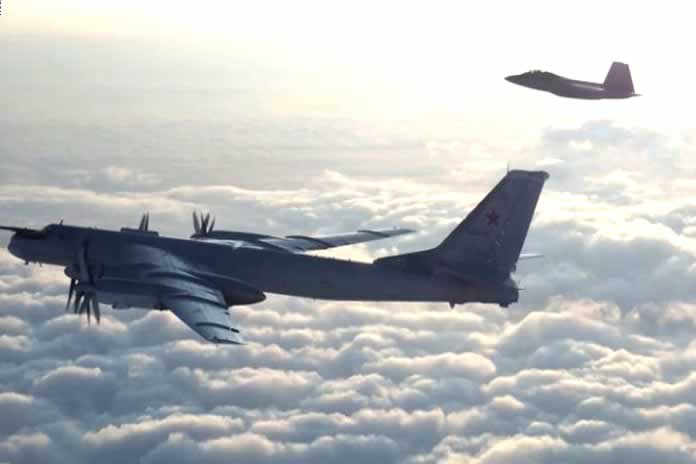 31SD-EEUU INCIDENTE AÉREO EN ALASKA CON DOS ESCUADRILLAS RUSAS CON CAPACIDAD NUCLEAR