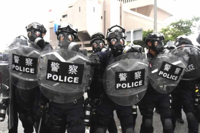 90IN-China. Desplegarán unos 4.000 policías en Hong Kong para controlar una marcha