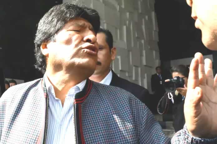 104IN-BOLIVIA acusan a de terrorismo a Evo Morales y piden su detención