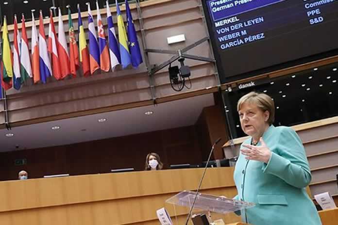 110IN-ALEMANIA, MERKEL, EL DSTINO DE EUROPA