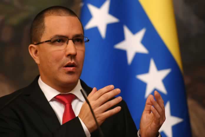 136.IN-Venezuela escala la tensión con Colombia, denuncia saqueo del consulado en Bogotá