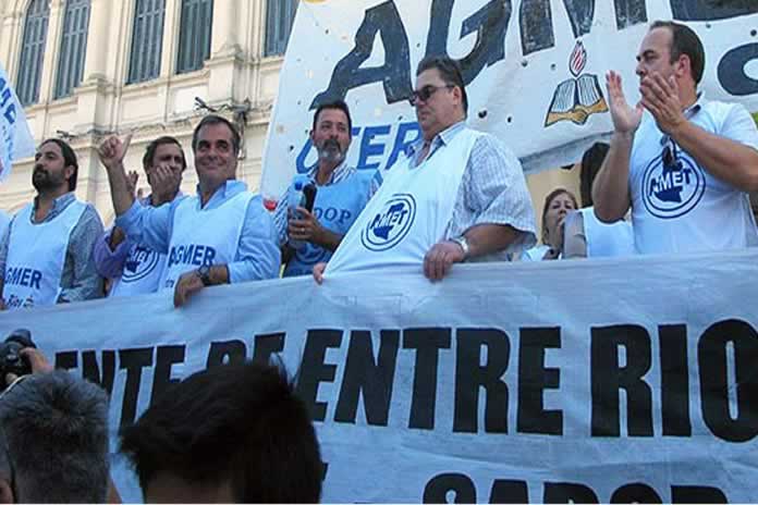 37PR-Entre Ríos. El gobierno nombra, en medio de la ley de emergencia, 44 funcionarios nuevos