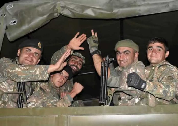 211IN-Armenia-Azerbaiyán. Acuerdan un alto el fuego en Nagorno Karabaj