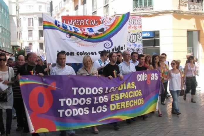 225IN-España. Lesbianas, gais, trans y bisexuales le piden al Papa poder casarse por la Iglesia