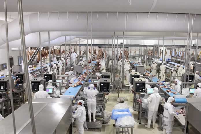 134EN-China suspende un frigorífico argentino e importadores pide reducción de precios