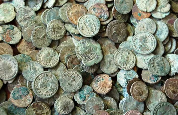 60IG-En Oxford buscan desentrañar el origen del dinero, digitalizaron 50mil monedas