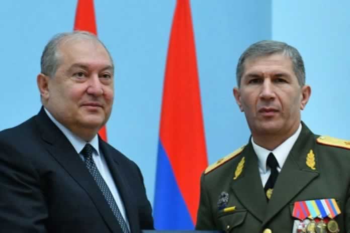 506INT- Armenia. El presidente y el jefe del Ejército se reúnen para abordar la grave crisis política