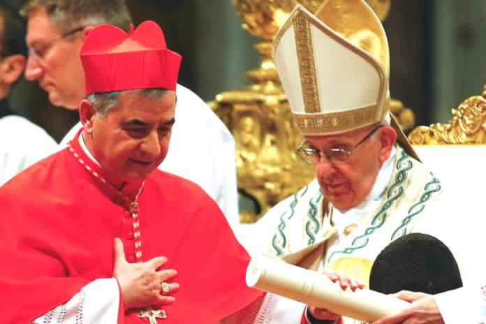 550 INT - Vaticano. El Papa celebra una misa privada con el cardenal Becciu, destituido por un caso de malversación